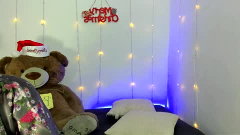  Abella and Kendra  online show from 12-17-24, 07:04