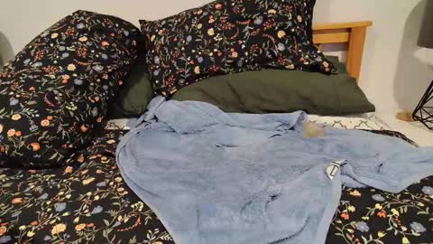 Naked Gentleman online show from 12-21-25, 05:25