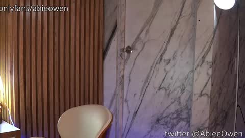 abie_owen online show from 09-09-25, 10:20