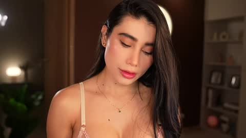 abie_owen online show from 05-10-26, 12:16