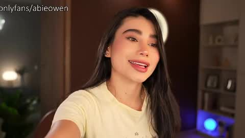 abie_owen online show from 05-10-26, 10:26