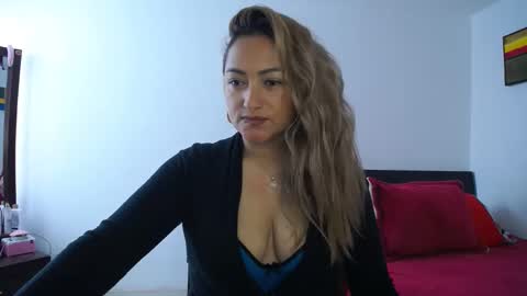 Snapshot of abie_spicy_ chatting on 04-06-26, 01:45 ximena online show from 04-06-26, 01:45