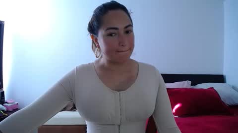 Snapshot of abie_spicy_ chatting on 05-18-26, 12:44 ximena online show from 05-18-26, 12:44