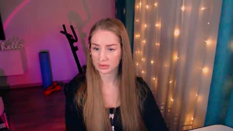 Anna online show from 02-05-25, 08:04