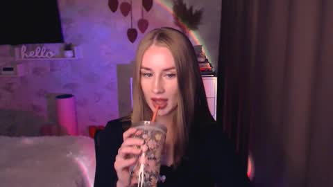 Anna online show from 10-20-25, 06:41