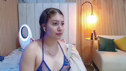 Snapshot of abigailowensss chatting on 05-21-26, 07:48 abigailowensss online show from 05-21-26, 07:48