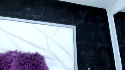 Abigail online show from 10-31-25, 11:22