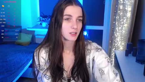 Snapshot of abigailwills chatting on 02-11-25, 09:35 Abigail online show from 02-11-25, 09:35