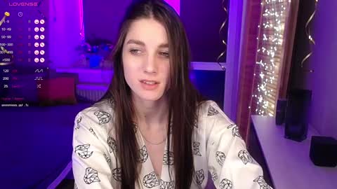 Snapshot of abigailwills chatting on 02-25-25, 11:44 Abigail online show from 02-25-25, 11:44