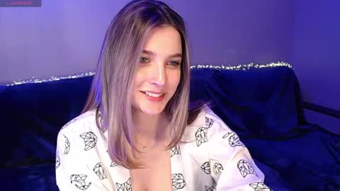 Snapshot of abigailwills chatting on 04-08-26, 05:35 Abigail online show from 04-08-26, 05:35