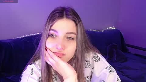 Snapshot of abigailwills chatting on 04-20-26, 11:35 Abigail online show from 04-20-26, 11:35