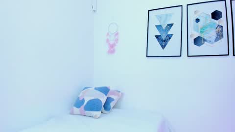 Snapshot of abriil7 chatting on 02-16-25, 03:26 Abriil online show from 02-16-25, 03:26