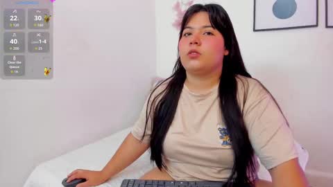 Snapshot of abriil7 chatting on 09-26-25, 03:43 Abriil online show from 09-26-25, 03:43