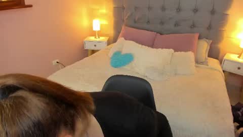 Snapshot of abril_777 chatting on 06-28-26, 04:57 Abril 777 online show from 06-28-26, 04:57