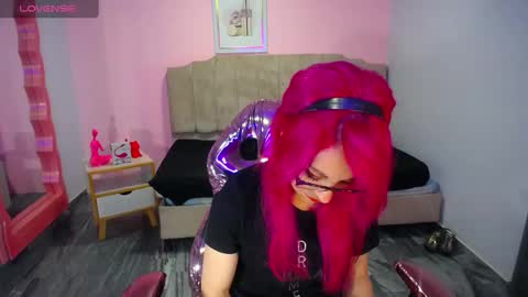 Snapshot of abril_ch_ chatting on 09-11-25, 10:37 abril_ch_ online show from 09-11-25, 10:37