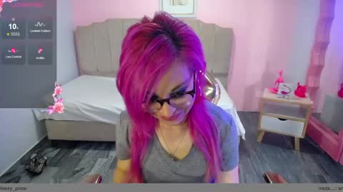 Snapshot of abril_ch_ chatting on 10-09-25, 10:46 abril_ch_ online show from 10-09-25, 10:46