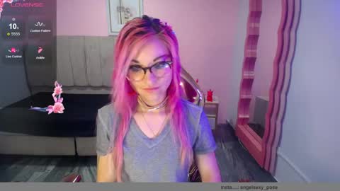 Snapshot of abril_ch_ chatting on 10-25-25, 10:45 abril_ch_ online show from 10-25-25, 10:45