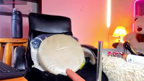 Abril online show from 10-11-25, 07:45