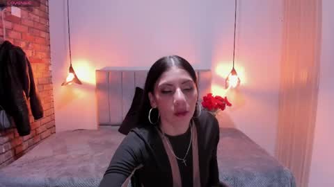 Abril Fox online show from 04-21-26, 08:34