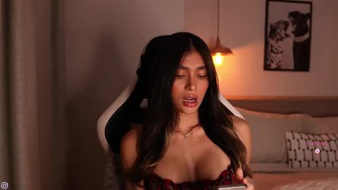 My name is Alexa. Please say hello I like to chat with you. If you have requests please use tip online show from 12-21-25, 10:50