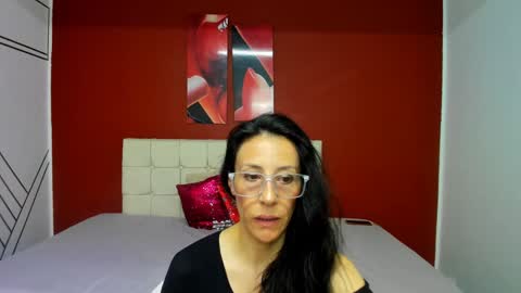 Snapshot of abrillee1 chatting on 12-21-24, 11:13 ABRIL online show from 12-21-24, 11:13