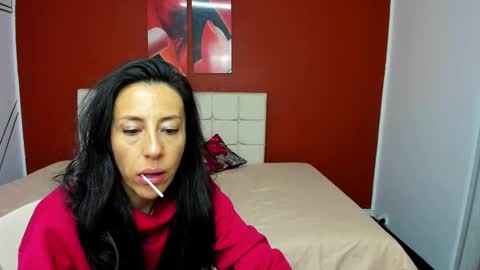 Snapshot of abrillee1 chatting on 01-24-25, 09:17 ABRIL online show from 01-24-25, 09:17