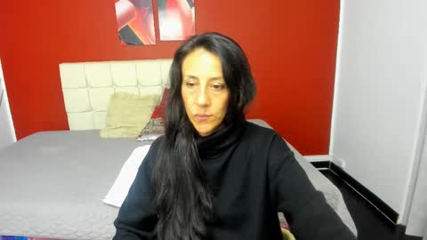 Snapshot of abrillee1 chatting on 02-28-25, 05:04 ABRIL online show from 02-28-25, 05:04