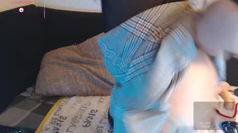 Absenta vert online show from 10-23-25, 10:30