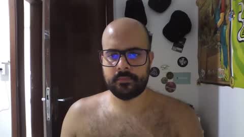 Snapshot of absinnto2016 chatting on 02-04-26, 01:28 Luke 33 online show from 02-04-26, 01:28