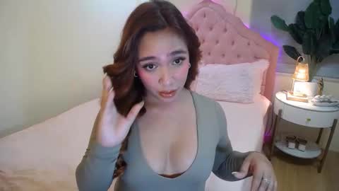 Snapshot of absolutely_gurjuice69 chatting on 09-24-25, 10:02 Hope online show from 09-24-25, 10:02