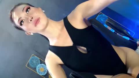 Miss Sophie online show from 09-14-25, 02:33