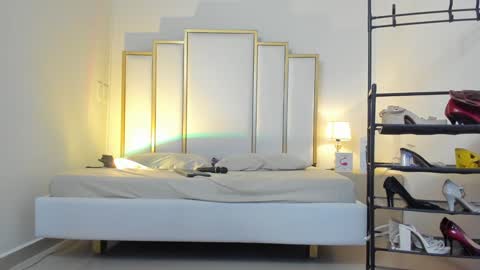 Snapshot of abyevans chatting on 02-03-25, 01:30 LittleSunny My schedule 1400 - 2200 GMT -5 online show from 02-03-25, 01:30