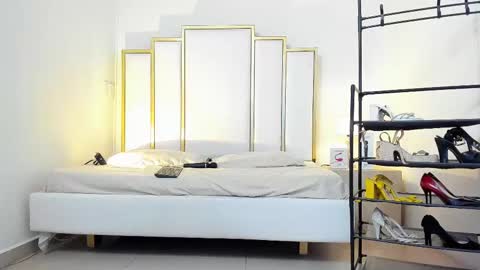 Snapshot of abyevans chatting on 02-11-25, 08:31 LittleSunny My schedule 1400 - 2200 GMT -5 online show from 02-11-25, 08:31