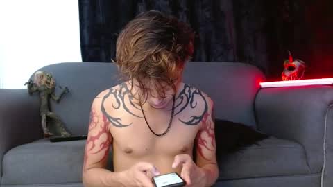 Snapshot of abyss_angel chatting on 01-21-25, 07:50 Abyss Angel online show from 01-21-25, 07:50