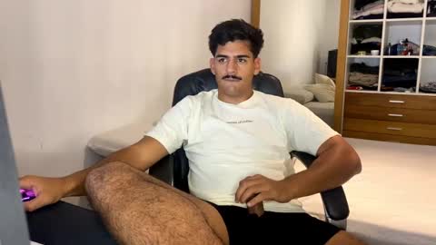 Snapshot of achura03 chatting on 02-28-25, 02:53 achura03 online show from 02-28-25, 02:53