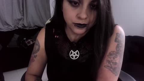 Alice online show from 06-17-26, 02:03