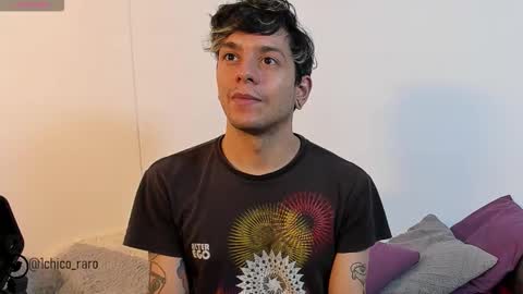 Snapshot of acid_time chatting on 11-04-25, 03:05 Jhonny online show from 11-04-25, 03:05