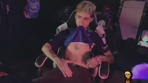 Acid Milo online show from 06-15-26, 04:09