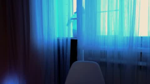 my inst   love inside 17 online show from 12-16-24, 08:52