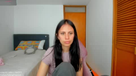 Helena online show from 05-06-26, 03:39