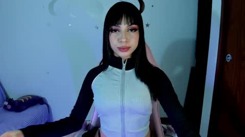   online show from 05-12-26, 08:00