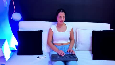 Snapshot of ada_monroe10 chatting on 03-27-26, 01:55 online show from 03-27-26, 01:55