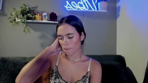 Snapshot of adahara_miller chatting on 10-09-25, 02:59 Adahara online show from 10-09-25, 02:59