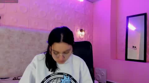 Adaira online show from 05-01-26, 11:37