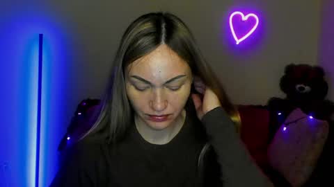 Adalina online show from 05-11-26, 11:27