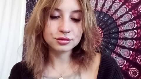 Snapshot of adalyndirty chatting on 10-03-25, 05:26 Adalyn online show from 10-03-25, 05:26