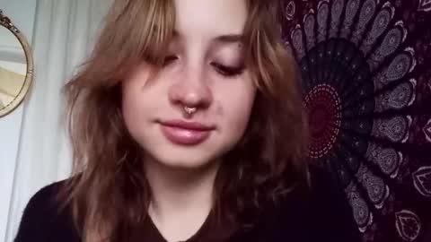 Snapshot of adalyndirty chatting on 10-17-25, 06:16 Adalyn online show from 10-17-25, 06:16