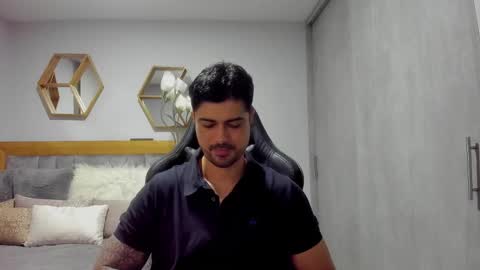 adam clarke online show from 01-02-25, 01:17