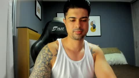 Snapshot of adam_clarke chatting on 04-17-26, 02:25 adam clarke online show from 04-17-26, 02:25