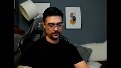 Snapshot of adam_clarke chatting on 05-16-26, 12:40 adam clarke online show from 05-16-26, 12:40